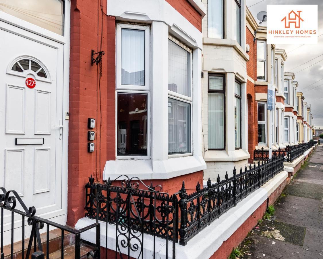 Apartment Supersized House 6 Beds Sleeps 14 W Garden & Carpark By Hinkley Homes Short Lets & Serviced *