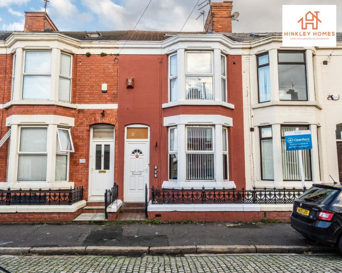 Supersized House 6 Beds Sleeps 14 W Garden & Carpark By Hinkley Homes Short Lets & Serviced